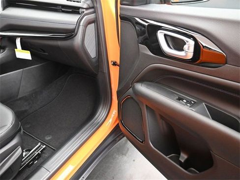 New 2026 Jeep Compass Latitude image 23