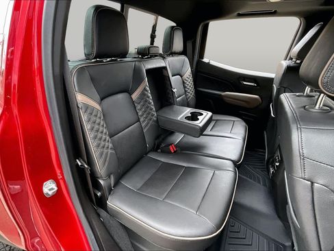 Used 2025 GMC Canyon Denali AWD/4WD image 20