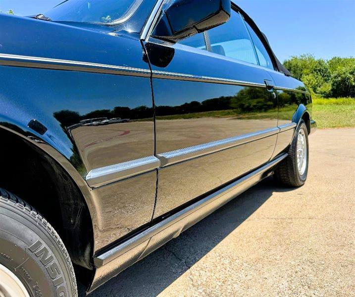 Used 1991 BMW 325i Convertible RWD image 26