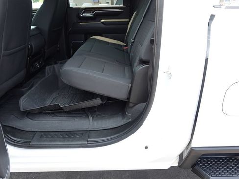 Used 2024 GMC Sierra 2500 SLE w/ SLE Value Package AWD/4WD image 22