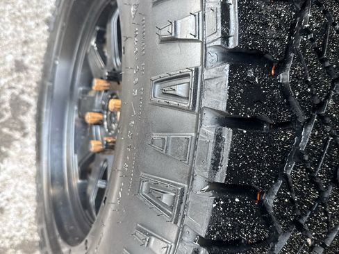 Used 2009 GMC Sierra 1500 W/T image 12