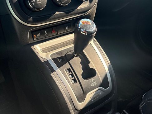 Used 2017 Jeep Compass High Altitude image 16