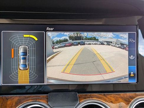 Used 2018 Mercedes-Benz E 300 image 13
