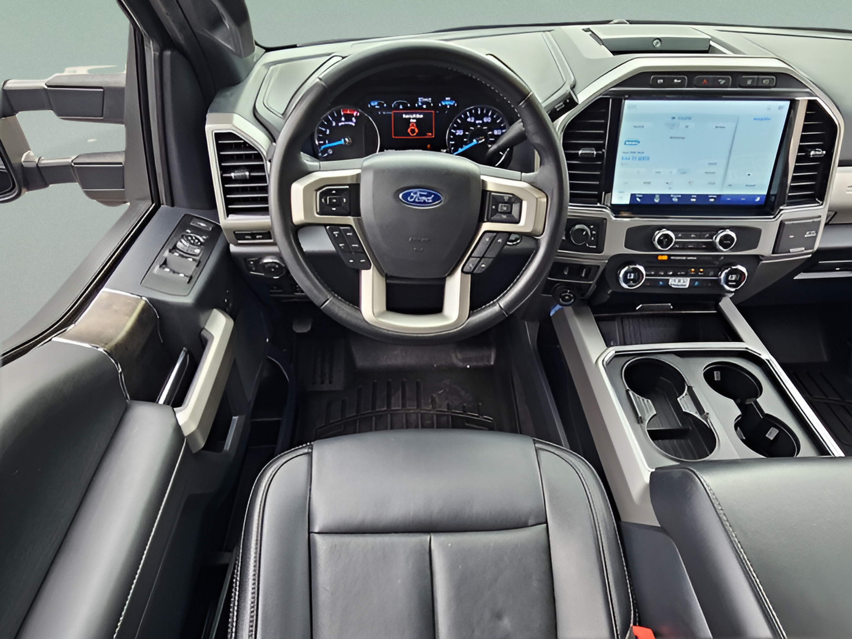 Used 2022 Ford F250 Lariat w/ Lariat Ultimate Package AWD/4WD image 11