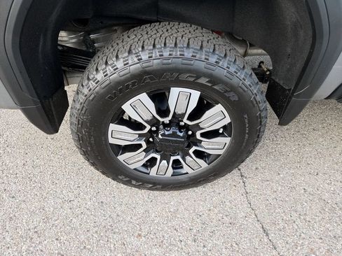 New 2026 GMC Sierra 2500 Denali w/ Technology Package AWD/4WD image 36
