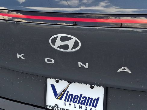 Certified 2024 Hyundai Kona SEL AWD/4WD image 29