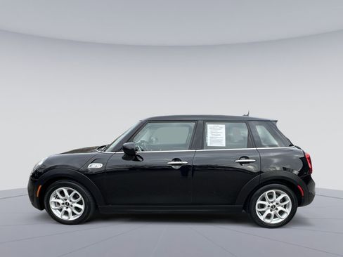 Used 2020 MINI Cooper S image 6