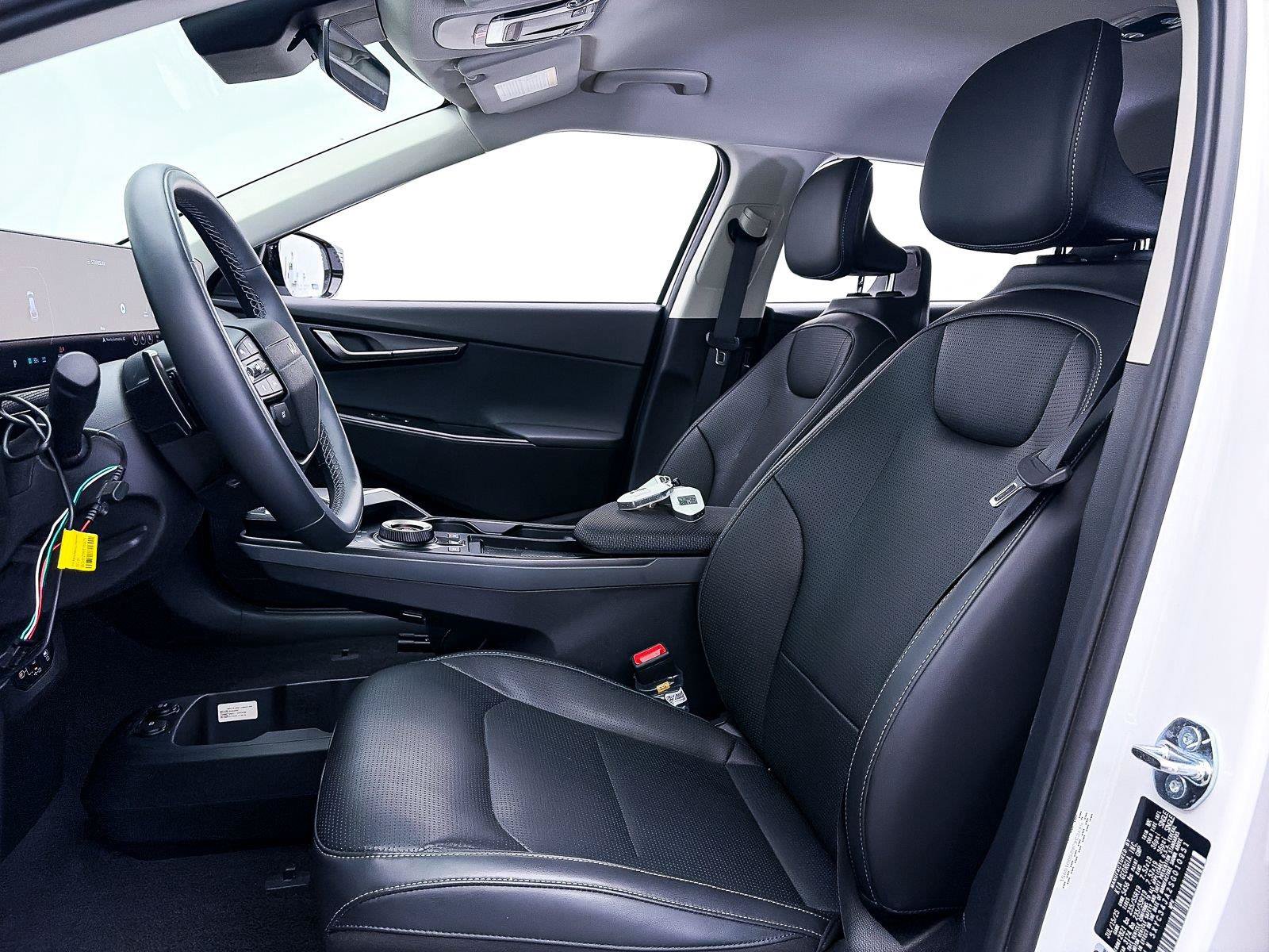 Used 2025 Kia EV6 Wind RWD image 19