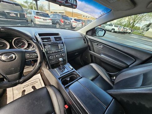 Used 2011 MAZDA CX-9 Touring w/ Moonroof & Bose Audio Pkg FWD image 19