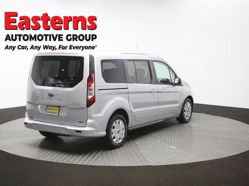 Used 2022 Ford Transit Connect XLT FWD image 39