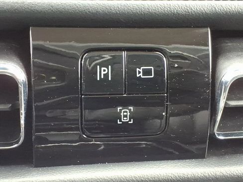 Certified 2023 Lincoln Nautilus AWD w/ Premium Package image 26