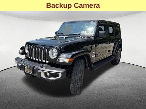 Used 2023 Jeep Wrangler Unlimited Sahara AWD/4WD image 5