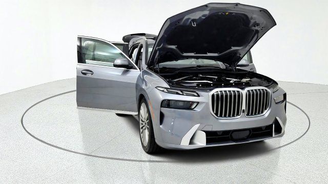 Used 2024 BMW X7 xDrive40i w/ Premium Package AWD/4WD image 12