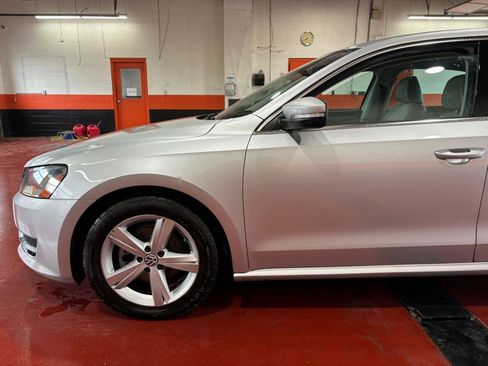 Used 2014 Volkswagen Passat 2.5 SE image 11