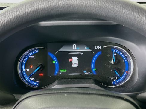 Used 2025 Toyota RAV4 LE AWD/4WD image 19