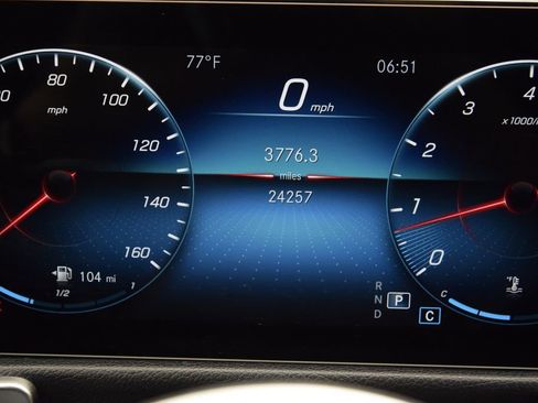 Used 2022 Mercedes-Benz GLB 250 4MATIC image 28