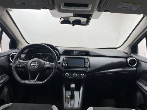 Used 2025 Nissan Versa S w/ Trunk Package FWD image 18