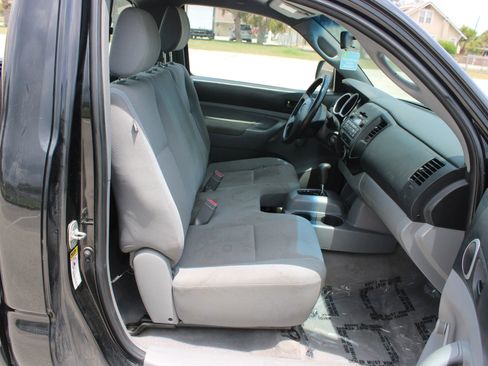 Used 2010 Toyota Tacoma 2WD Regular Cab image 23