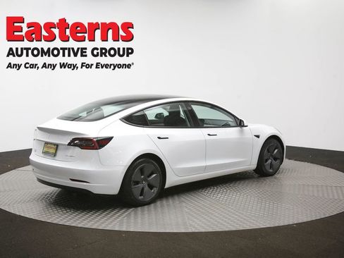 Used 2022 Tesla Model 3 Long Range AWD/4WD image 38
