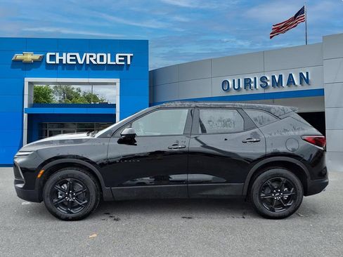 New 2025 Chevrolet Blazer LT w/ Midnight/Sport Edition image 4