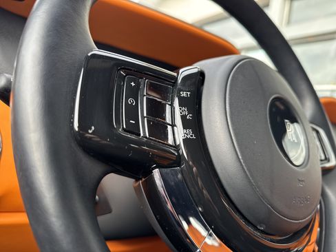 Certified 2024 Rolls-Royce Cullinan image 33