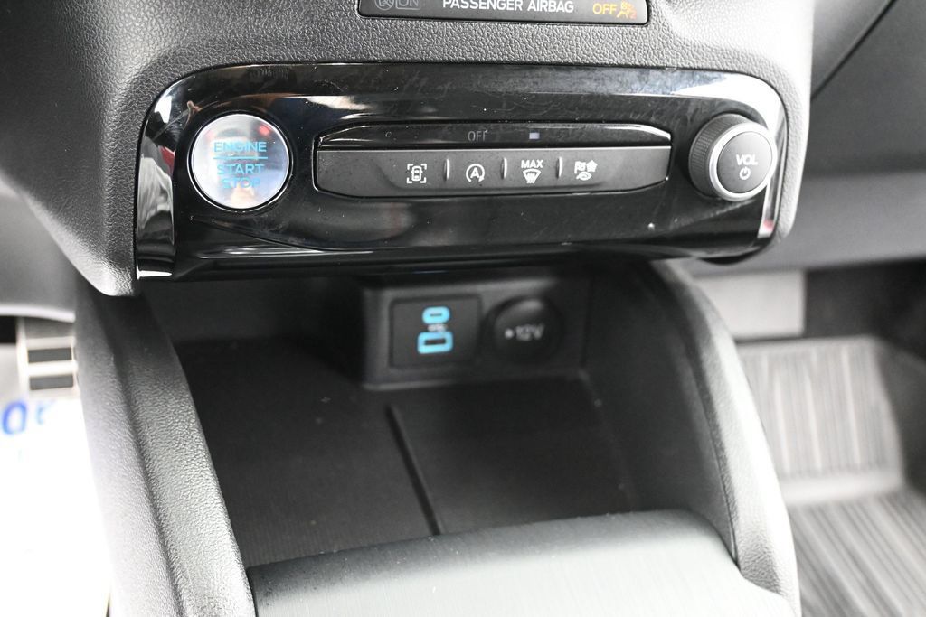 Used 2023 Ford Escape ST-Line w/ Tech Pack #1 AWD/4WD image 11