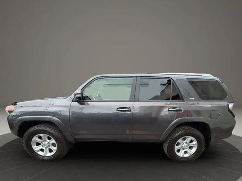 Used 2018 Toyota 4Runner SR5 Premium AWD/4WD image 8