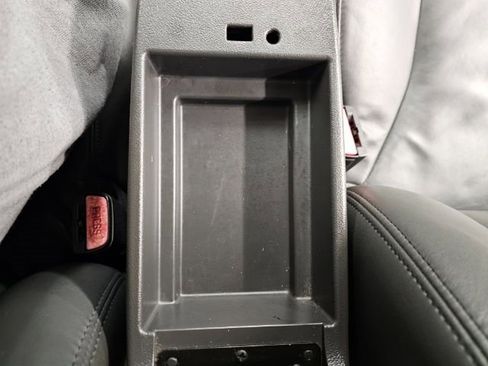 Used 2005 Chevrolet Colorado LS image 18