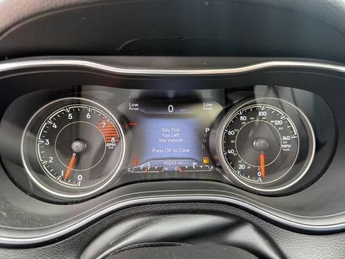 Used 2021 Jeep Cherokee Latitude Lux 80th Anniv w/ Quick Order Package 26U 80TH AWD/4WD image 16