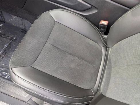 New 2025 Jeep Grand Cherokee L Altitude image 4