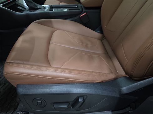 Used 2025 Audi Q3 2.0T Premium Plus w/ Premium Plus Package image 30