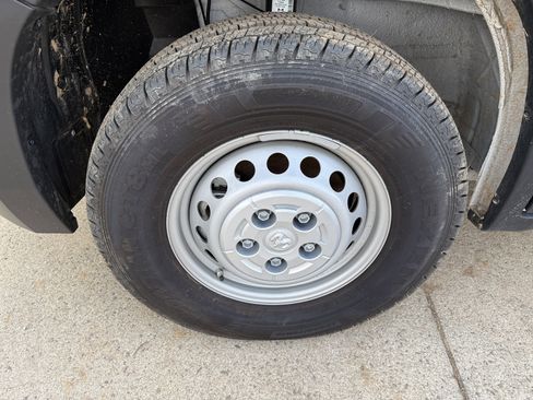 Used 2024 RAM ProMaster 1500 w/ Convenience Group image 11