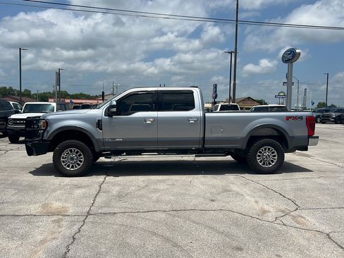 Used 2022 Ford F350 Lariat w/ Chrome Package AWD/4WD image 4