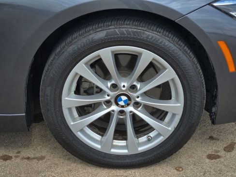 Used 2018 BMW 320i Sedan RWD image 8