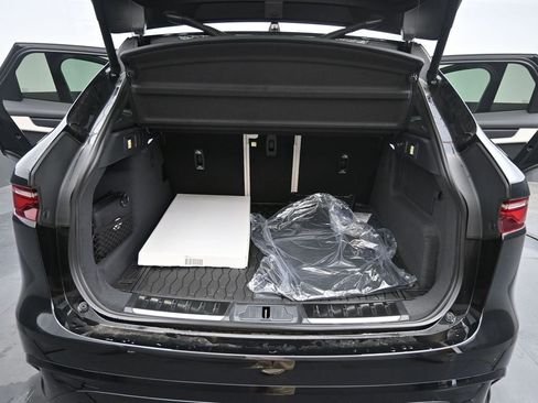 New 2026 Jaguar F-PACE R-Dynamic S image 14