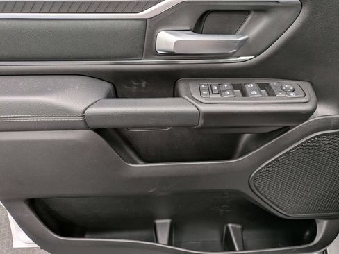 Used 2025 RAM 1500 Big Horn AWD/4WD image 10