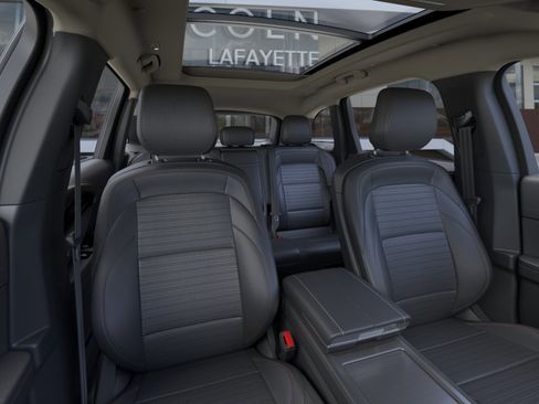 New 2026 Lincoln Nautilus Reserve AWD/4WD image 10