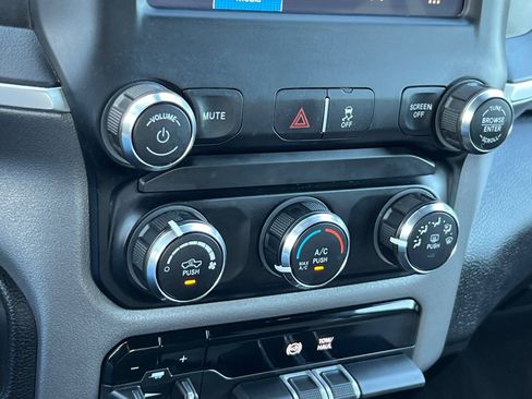 Used 2024 RAM 3500 Big Horn AWD/4WD image 20