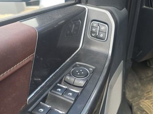 Used 2022 Ford F150 Lariat w/ Equipment Group 502A High image 19