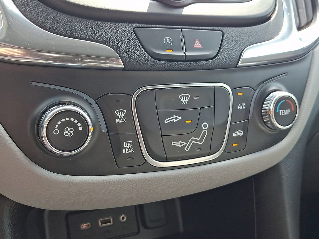 Used 2023 Chevrolet Equinox LS w/ LS Convenience Package AWD/4WD image 18