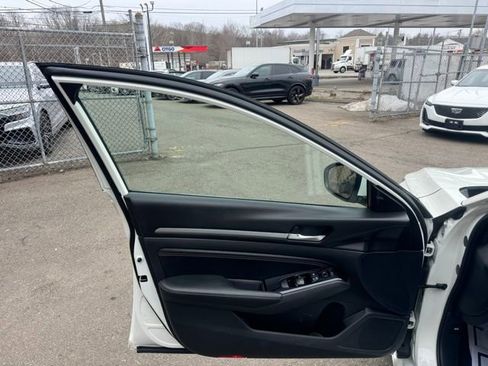 Used 2020 Nissan Altima 2.5 SL image 11