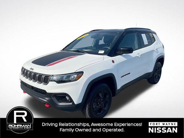 Used 2023 Jeep Compass Trailhawk w/ Sun and Sound Group AWD/4WD image 4