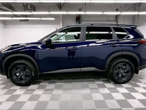 New 2026 Nissan Rogue SV FWD image 18