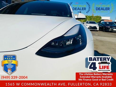 Used 2022 Tesla Model 3 Long Range AWD/4WD image 16