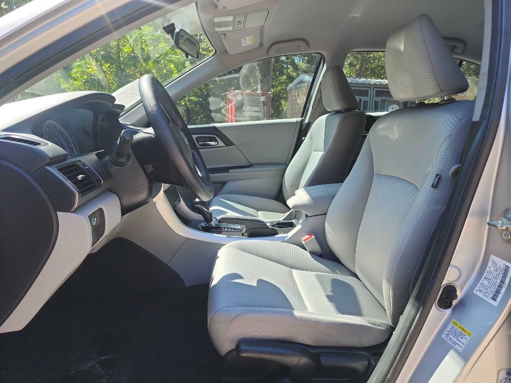 Used 2015 Honda Accord LX image 13