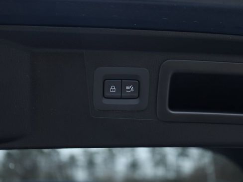 Used 2025 MAZDA CX-50 AWD 2.5 S w/ Premium Package image 32