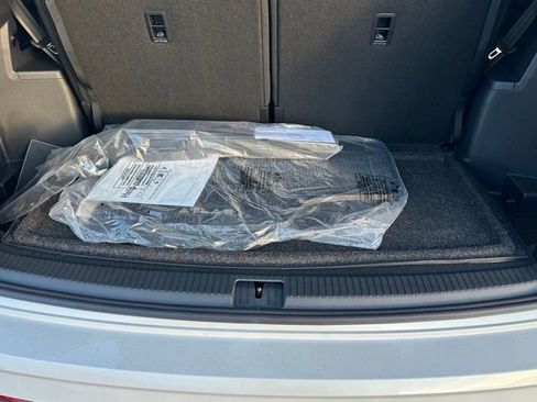 New 2026 Volkswagen Atlas Peak Edition AWD/4WD image 18