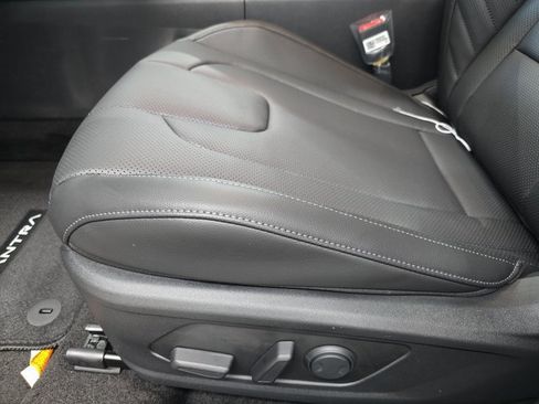 New 2026 Hyundai Elantra Limited image 29