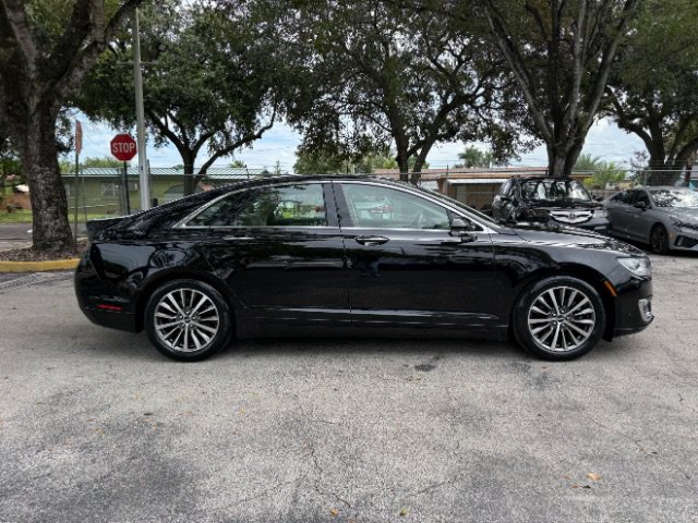 Used 2019 Lincoln MKZ Premiere FWD image 4