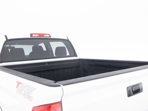 Used 2017 Toyota Tundra SR5 w/ SR5 Upgrade Package image 43